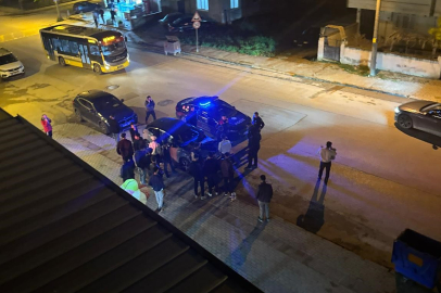 Bursa'da sokak ortasında sopalı kavga