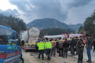 Isparta-Antalya karayolunda feci kaza: 7 ölü