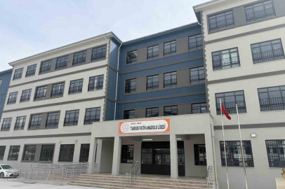 Mersin’de bir lise öğrencisi silahla yakalandı