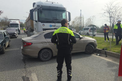 Orhangazi'de önüne kattığı otomobili sürükledi