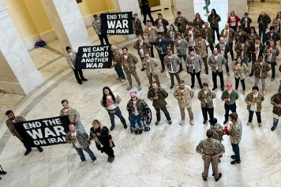 ABD Kongresinde İran savaşını protesto eden gazilere gözaltı