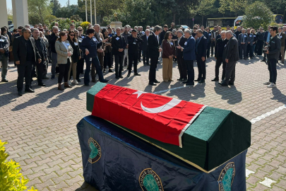 Akademisyen Doğan Yavaş son yolculuğuna uğurlandı