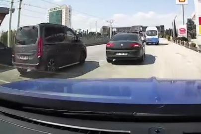 Bursa’da trafikte tehlikeli anlar 