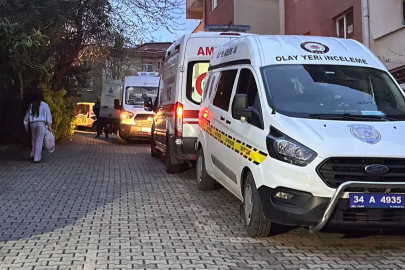 Annesini ve babasını öldürüp intihar etti