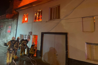 Yalnız yaşadığı evde yanarak can verdi