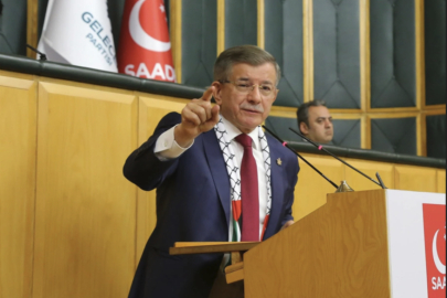 Davutoğlu: Üçlü çete Türkiye’ye 10 yıl kaybettirdi!