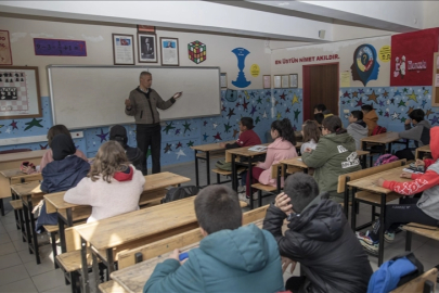 MEB işi gücü dine verdi; Şimdi de Matematik ve Fen derslerinde dini rehberlik!