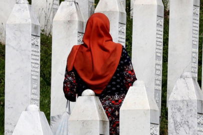Saraybosna’daki 'savaş turizmi'nde en güzel kadınları vurmak için yarışmışlar!