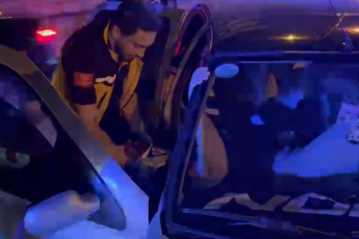 Bursa'da kontrolden çıkan otomobil bariyere çarptı, sürücü yaralandı