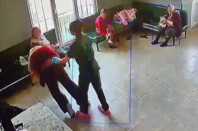 Yaşlı bakım merkezinde skandal: Şiddet kamerada