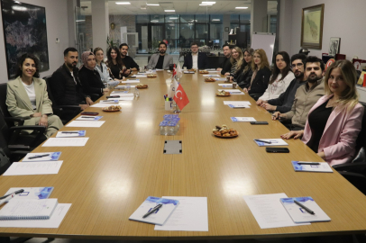 Genç mimarlar sorunlarını anlattı