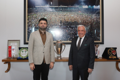 Şadi Özdemir’den Bursaspor’a tebrik ziyareti