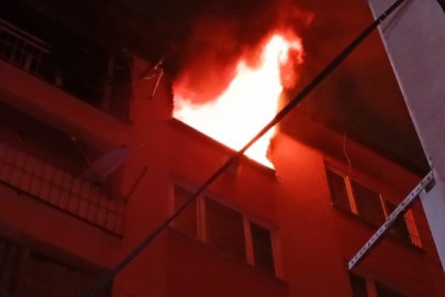 Bursa'da 6 katlı binada yangın paniği