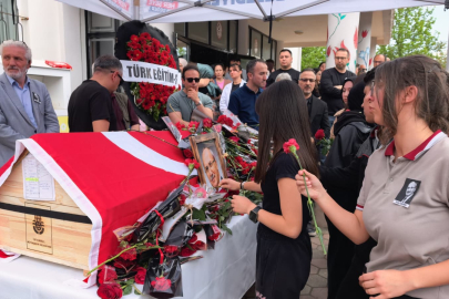 Vefat eden okul müdürü için veda töreni düzenlendi