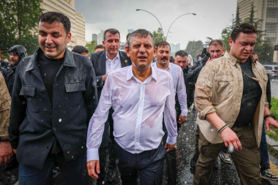 Özgür Özel'den partililere 'istifa etmeyin' çağrısı