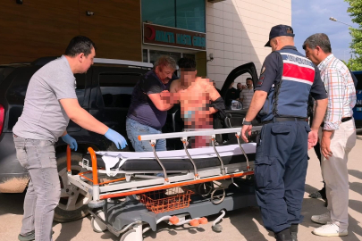 Akrabaların kavgası kanlı bitti; 1 ağır yaralı