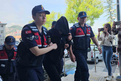 Sevgilisi için ’bıçaklandı’ ihbarında bulunan kadın tutuklandı