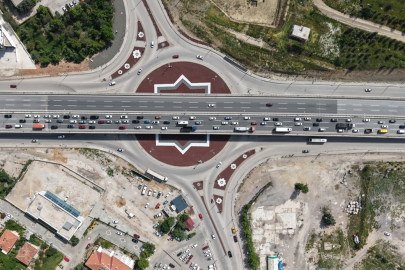 Tatil bitti, yoğunluk bitmedi: 'Kilit kavşak' yine kilit