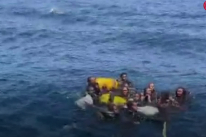 Türk gemi personeli Malta açıklarında 48 göçmeni kurtardı