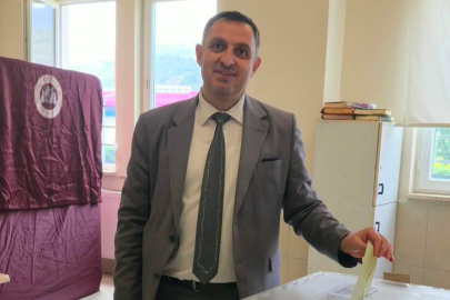 Bursa'da seçim heyecanı vardı; Ziya Kaya Mahallesi'nin yeni muhtarı belli oldu
