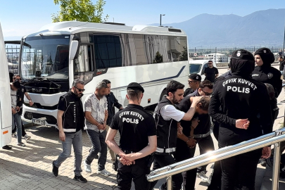 Bursa'da uyuşturucu operasyonu: 23 şüpheli adliyede