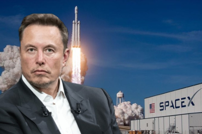 Elon Musk dünyanın ilk trilyoneri oldu!