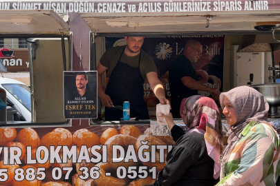 Eşref Tek için lokma dağıttılar