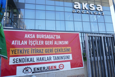 Bursagaz işçileri yetki davası için Adliye önünde