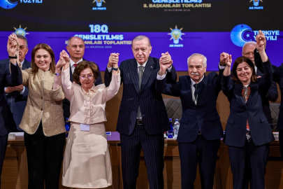 3 belediye başkanı AKP'ye katıldı