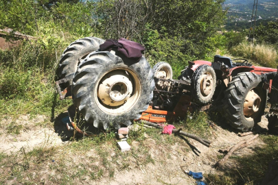 Bursa'da traktörün altında kalan sürücü hayatını kaybetti