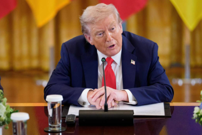 Trump'tan Avrupa ülkelerine yüzde 100 gümrük vergisi tehdidi