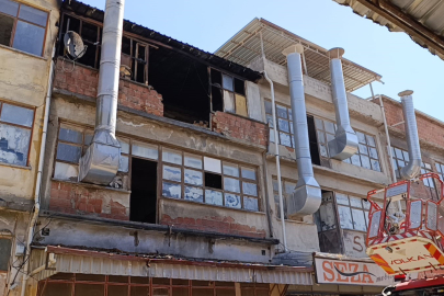 Mobilya imalathanesinde korkutan yangın
