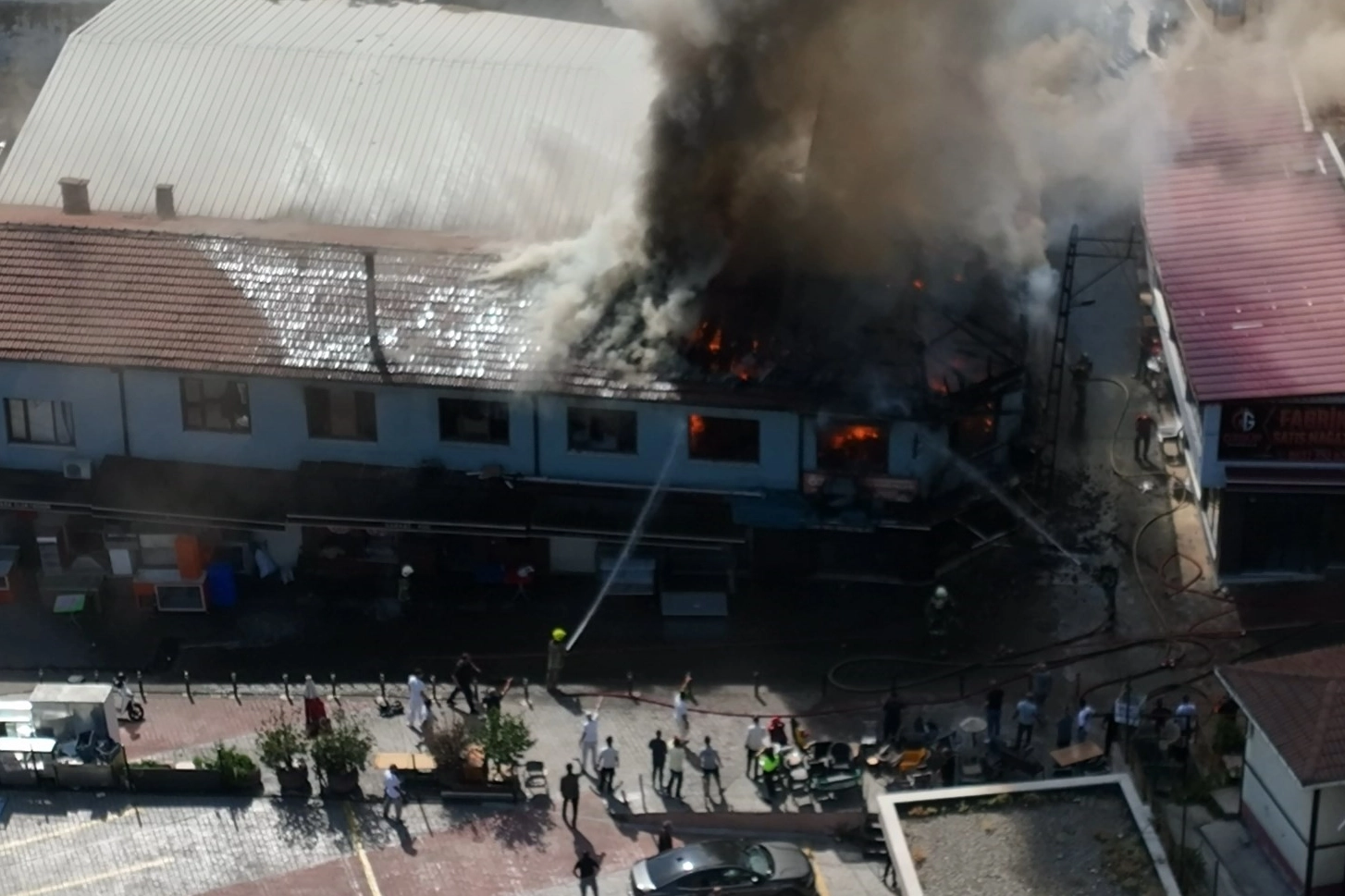Bursa'nın yüreğini ağzına getiren yangından kareler