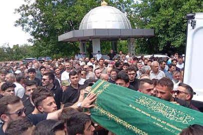 İznik Gölü'nde boğulan 21 yaşındaki İsmail İmamoğlu son yolculuğuna uğurlandı