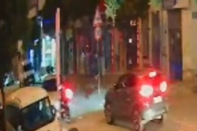Bursa'da motosiklet otomobile çarptı
