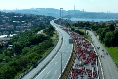 İstanbul'da 15 Temmuz Demokrasi ve Milli Birlik Günü yürüyüşü