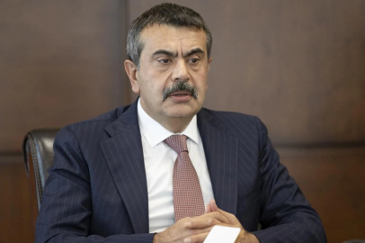 Kurtuluş Savaşı sözleri nedeniyle Yusuf Tekin hakkında suç duyurusu