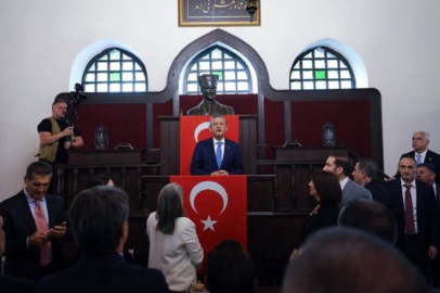 Özgür Özel, YENİ Parti Genel Başkanı seçildi