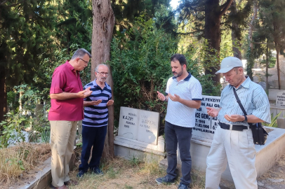 Kazım Baykal vefatının 33.yıl dönümünde mezarı başında anıldı