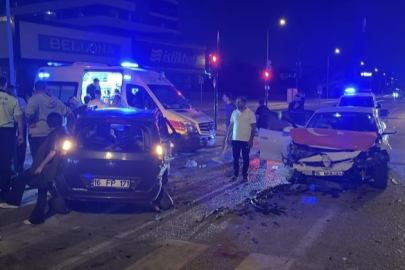 Bursa’da ters yöne giren otomobil kazaya neden oldu; 7 yaralı