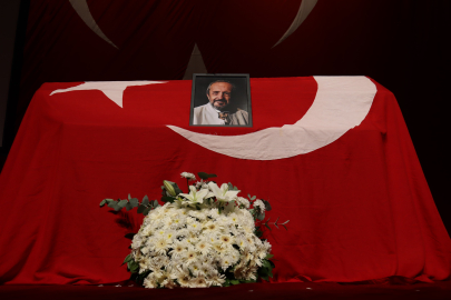 Usta oyuncu Can Kolukısa son yolculuğuna uğurlandı
