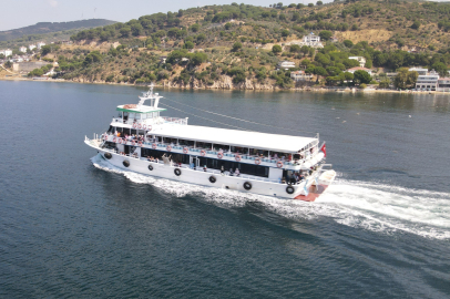 Yıldırımlı kadınlara Marmara'da mavi tur