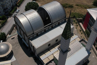 Bursa'nın 'Sunrooflu Cami'si mimarisiyle dikkat çekiyor
