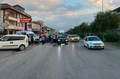 Bursa'da iki otomobil çarpıştı: Yaralılar var