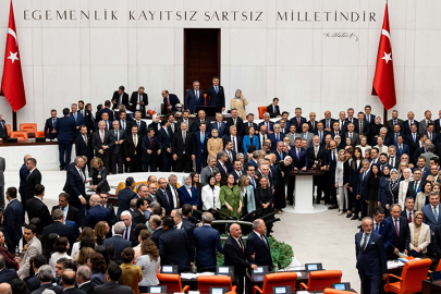 Bursa milletvekilleri tarihi oturumda nasıl oy kullandı?