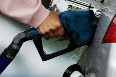 Motorine indirim, benzine zam bekleniyor