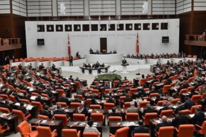 Üç milletvekili daha AK Parti'ye katıldı