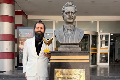 Akif Manaf Sağlık ve Barış Ödülü Nâzım Hikmet Ran’a ithaf edildi