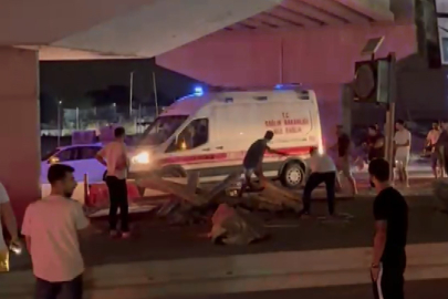 Nilüfer'de motosiklet sürücüsü bariyere çarparak ağır yaralandı