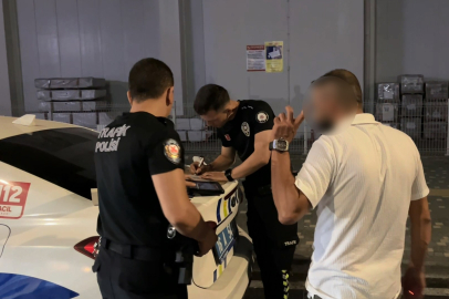 Alkol yine şişede durduğu gibi durmadı!